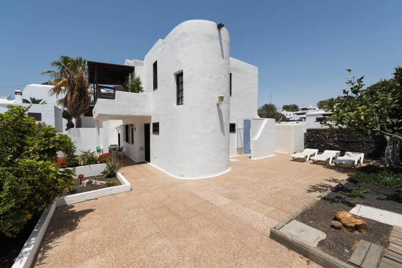 2Br Beach House - Solarium & Shower Terrace - 13 Puerto del Carmen  Exterior photo