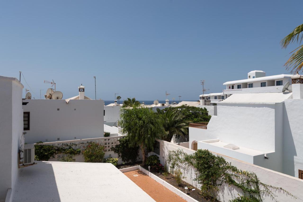 2Br Beach House - Solarium & Shower Terrace - 13 Puerto del Carmen  Exterior photo