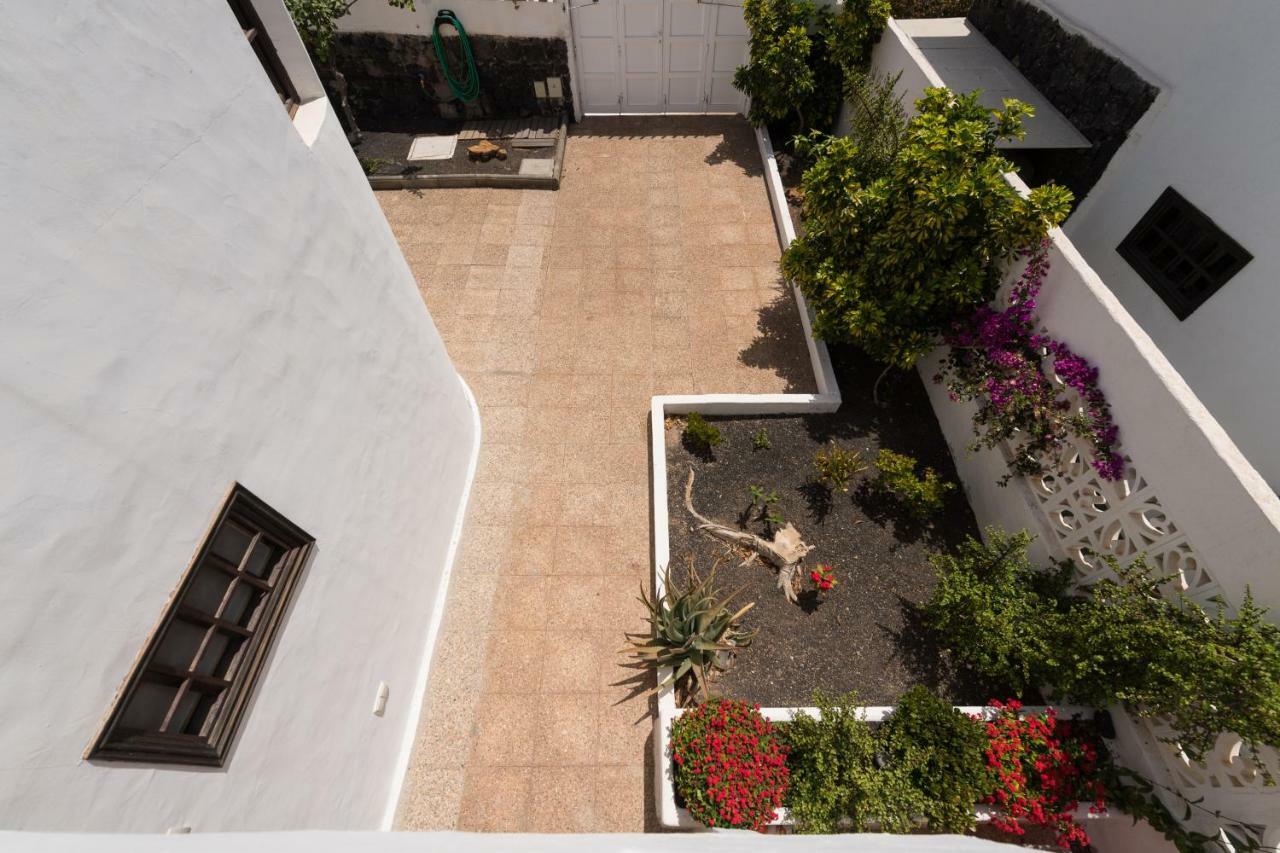 2Br Beach House - Solarium & Shower Terrace - 13 Puerto del Carmen  Exterior photo