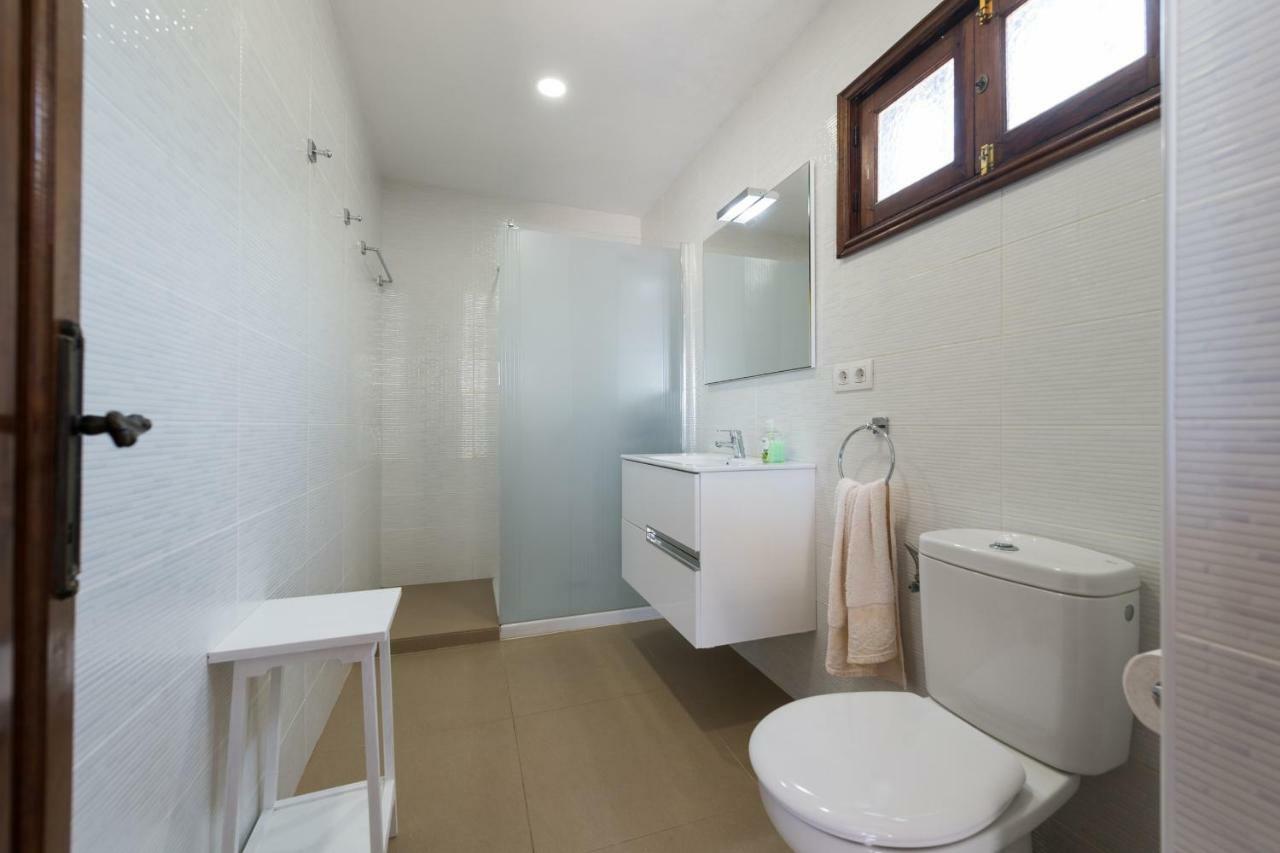 2Br Beach House - Solarium & Shower Terrace - 13 Puerto del Carmen  Exterior photo